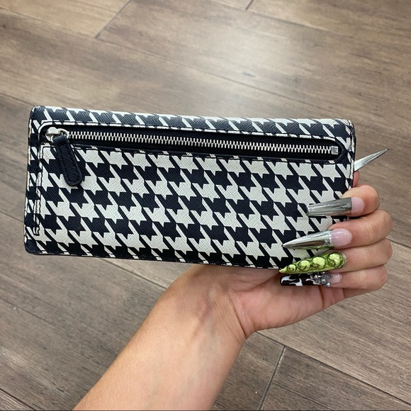 Michael Kors Handbags - michael kors wallet